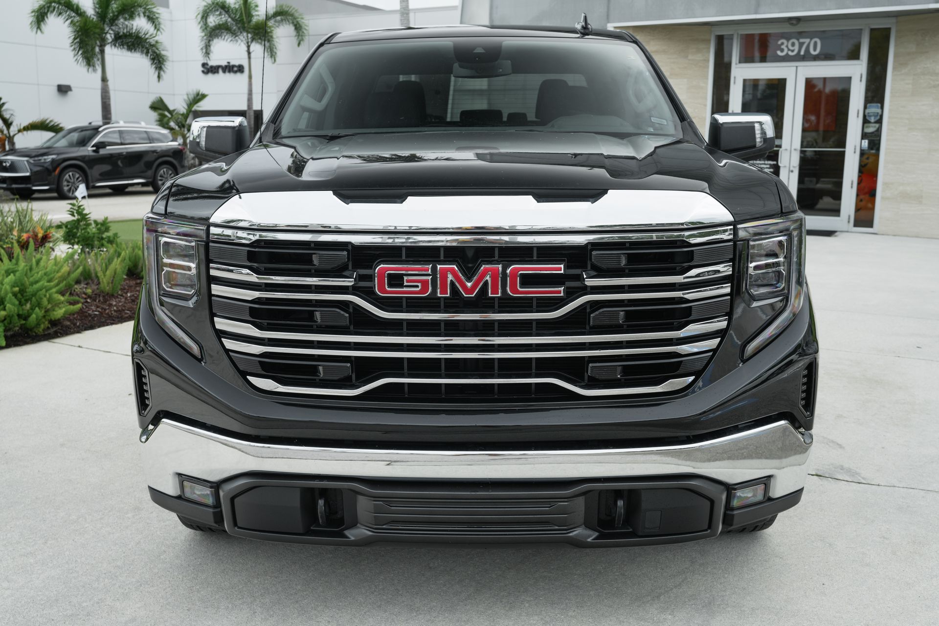 2024 Gmc Sierra 1500 SLT photo 2