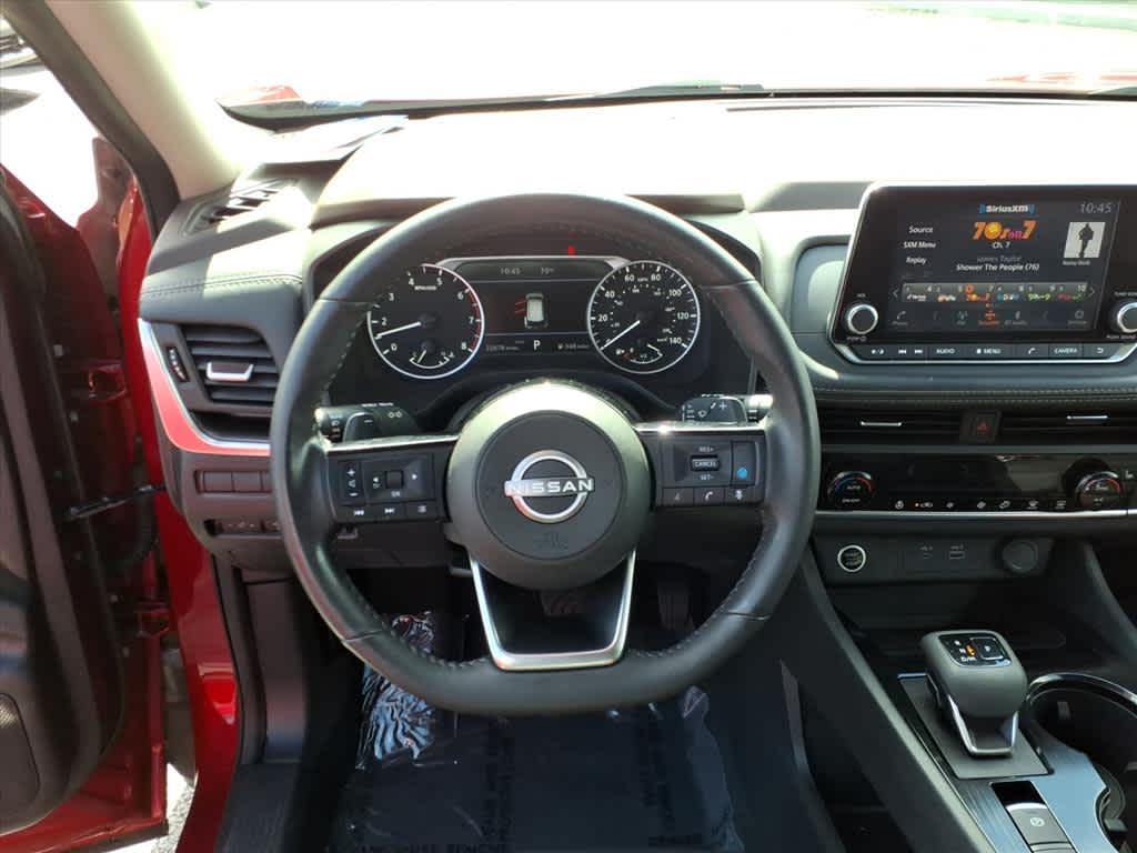 2023 Nissan Rogue SV photo 14