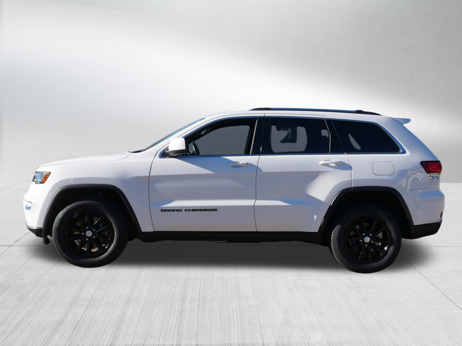 2021 Jeep Grand Cherokee Laredo E photo 4