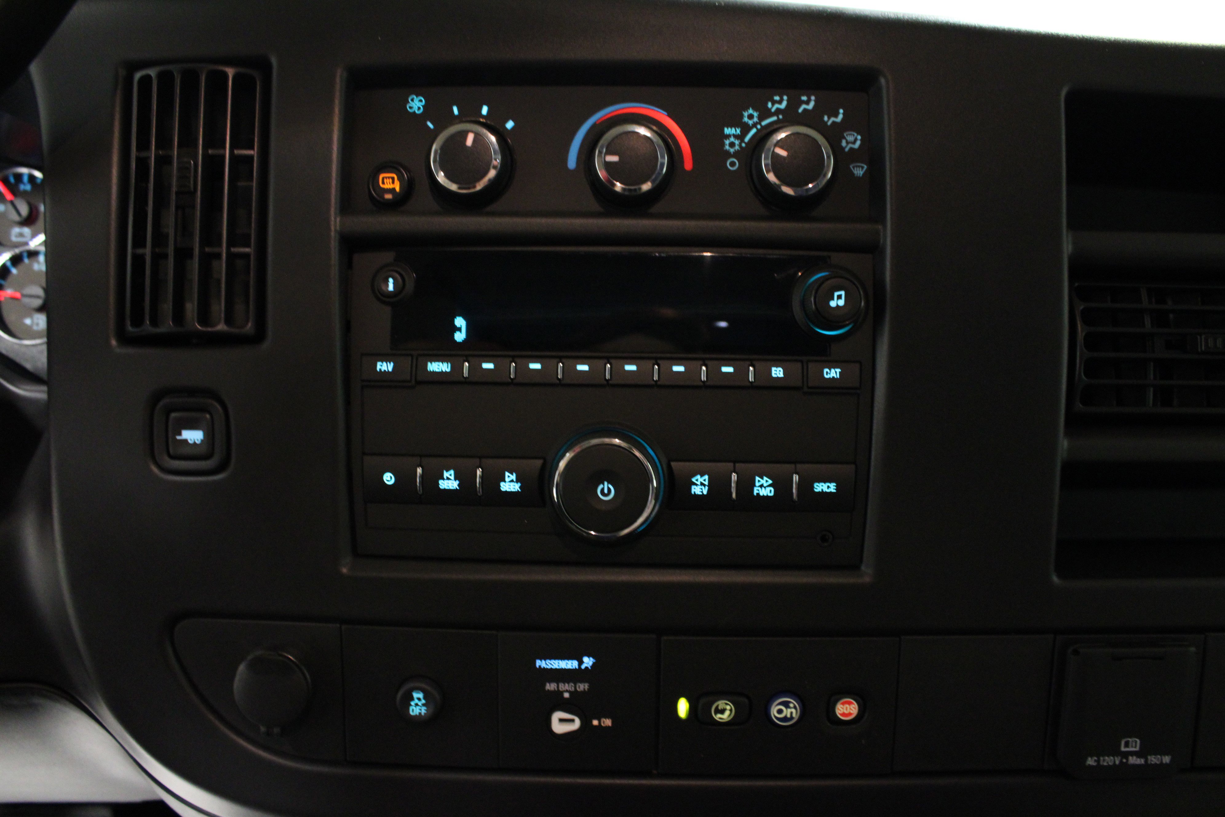 2025 Gmc Savana Cargo 2500 photo 16
