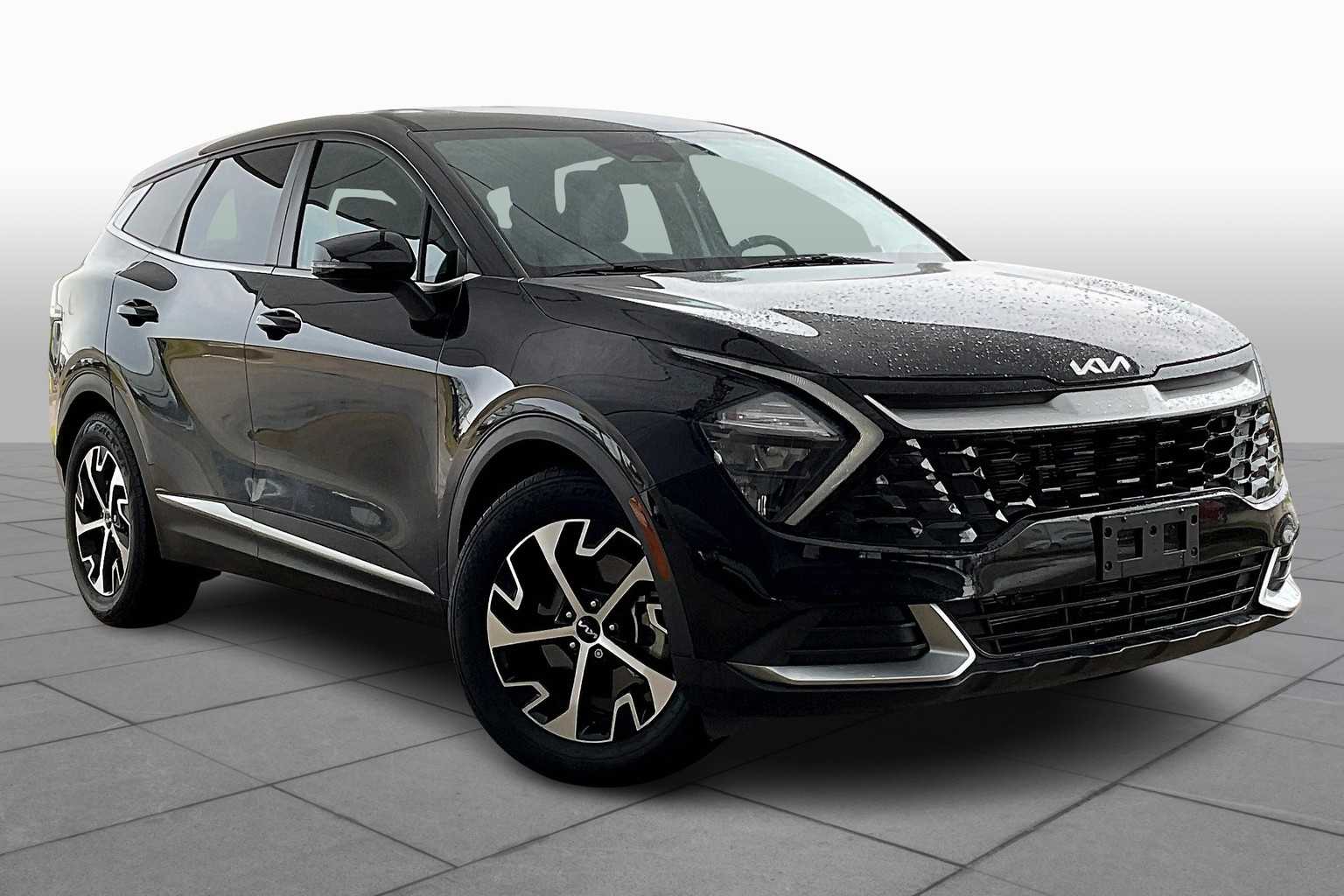 2023 Kia Sportage EX photo 2