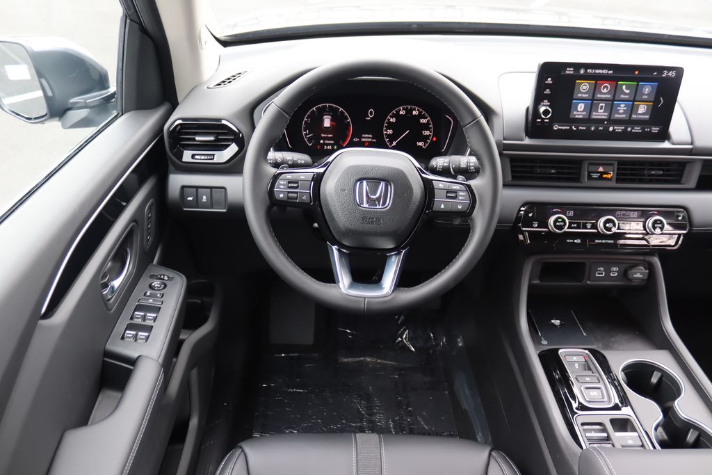 2025 Honda Pilot Touring photo 19