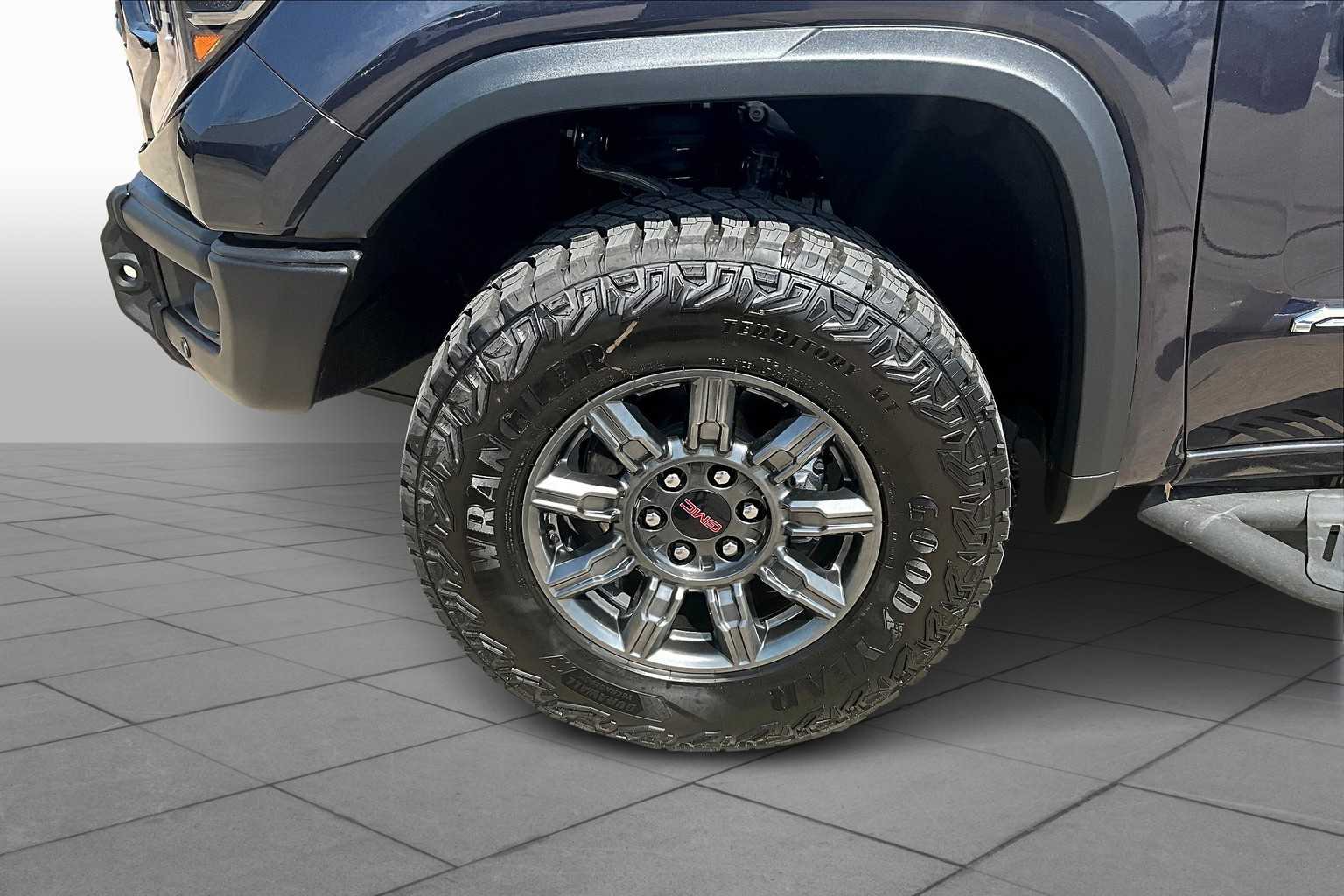 2025 Gmc Sierra 1500 AT4X photo 10