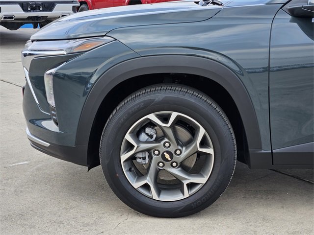 2026 Chevrolet Trax LT photo 4