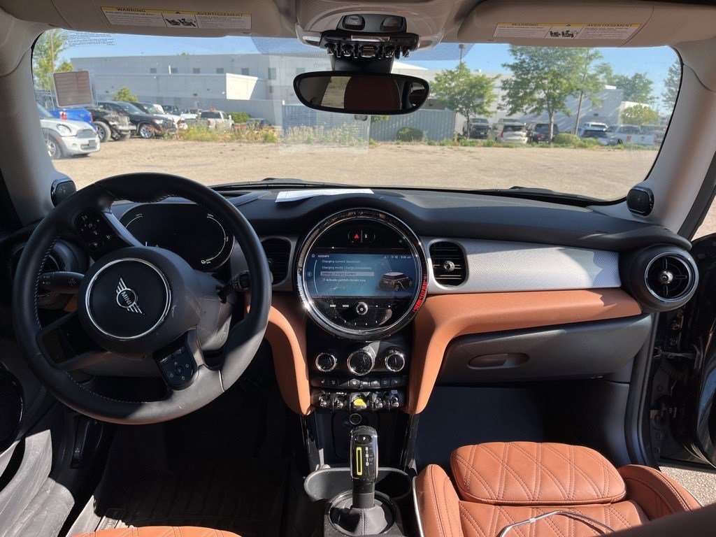 2024 Mini Cooper 2 Door Hardtop SE photo 10