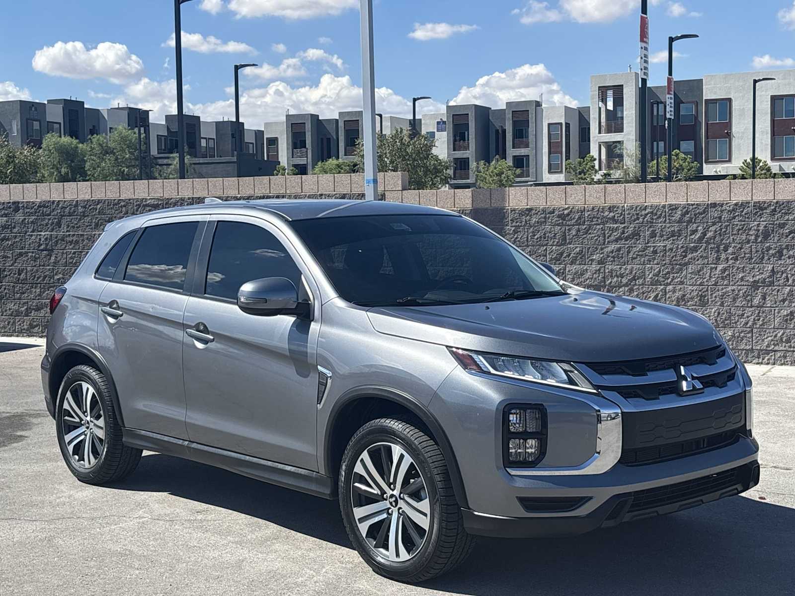 2021 Mitsubishi Outlander Sport SE photo 3