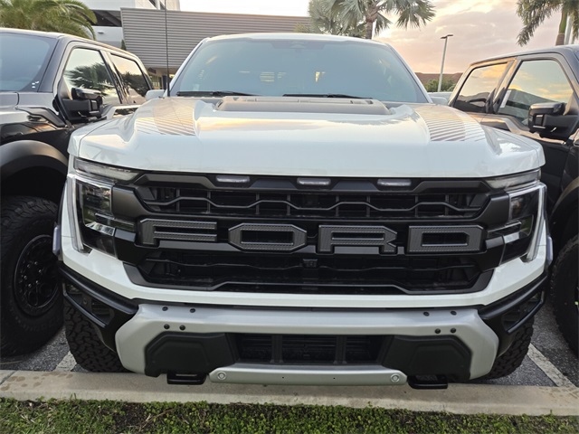 2024 Ford F-150 Raptor photo 3