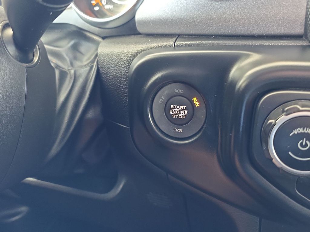 2023 Jeep Gladiator Mojave photo 16