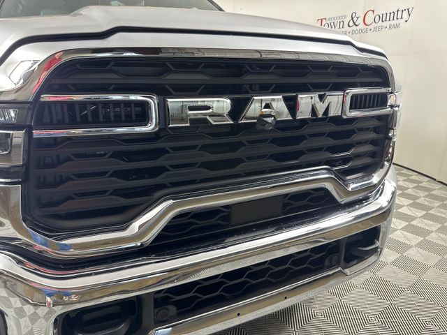 2026 Ram 2500 Tradesman photo 5