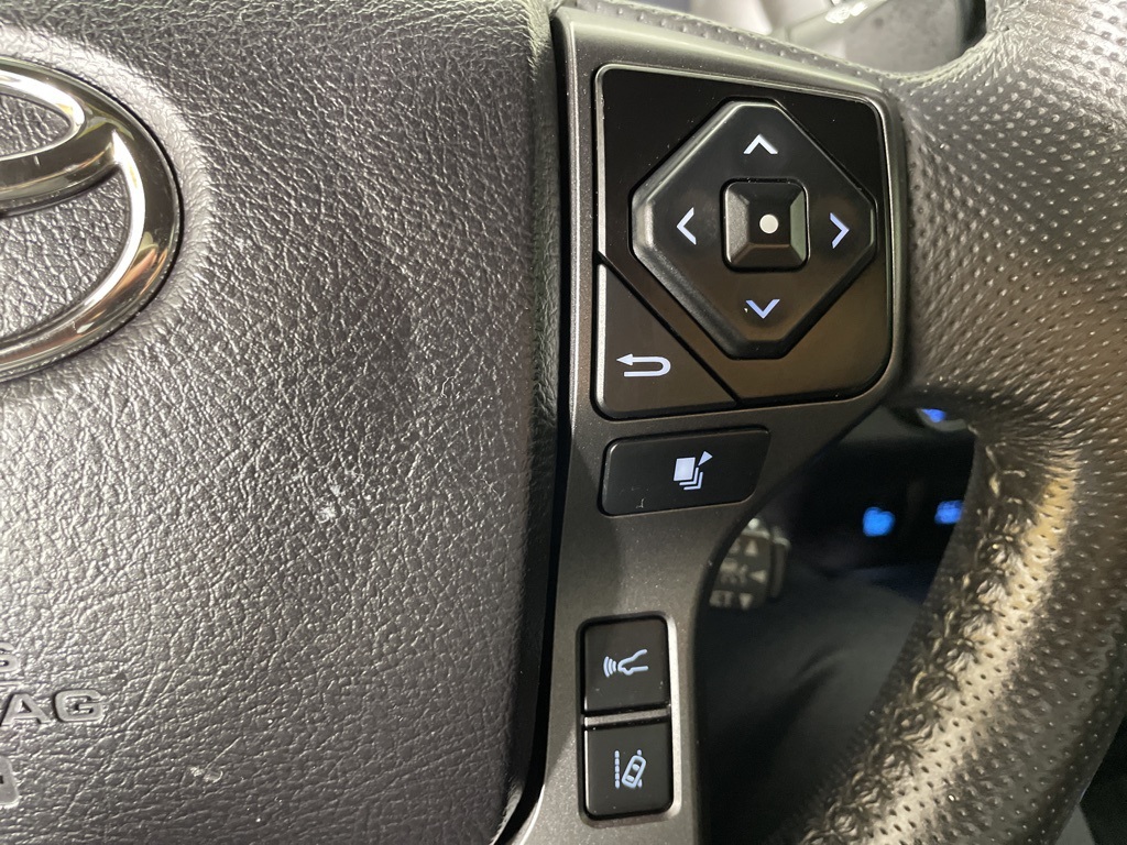 2021 Toyota Tacoma TRD Off-Road photo 22
