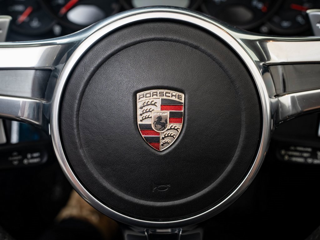 2011 Porsche 911 GTS photo 20