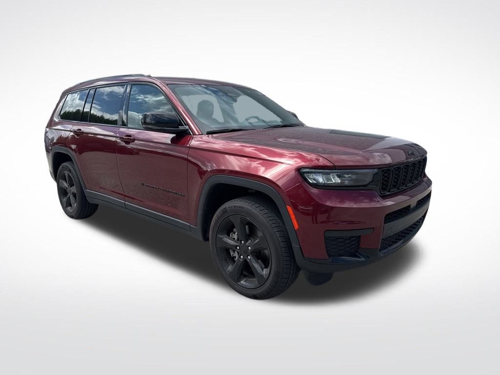 2023 Jeep Grand Cherokee Altitude photo 4