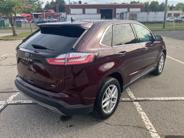 2024 Ford Edge SEL photo 5