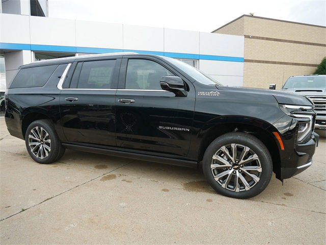 2026 Chevrolet Suburban High Country photo 8