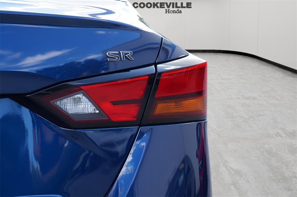 2022 Nissan Altima 2.5 SR photo 4