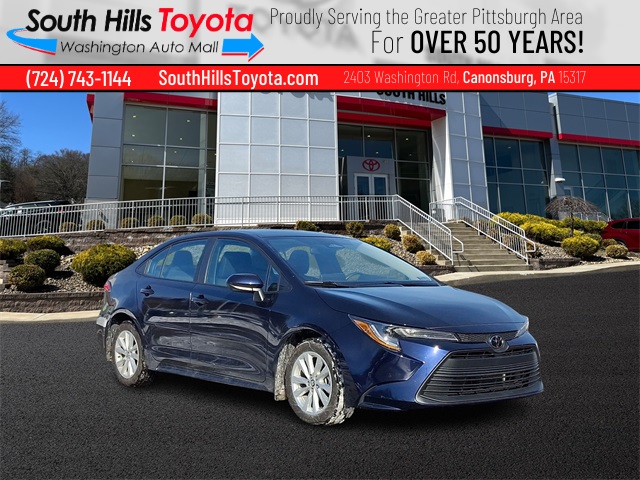 2025 Toyota Corolla LE's photo