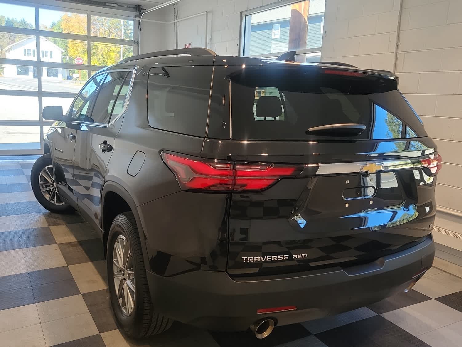 2023 Chevrolet Traverse Leather photo 3