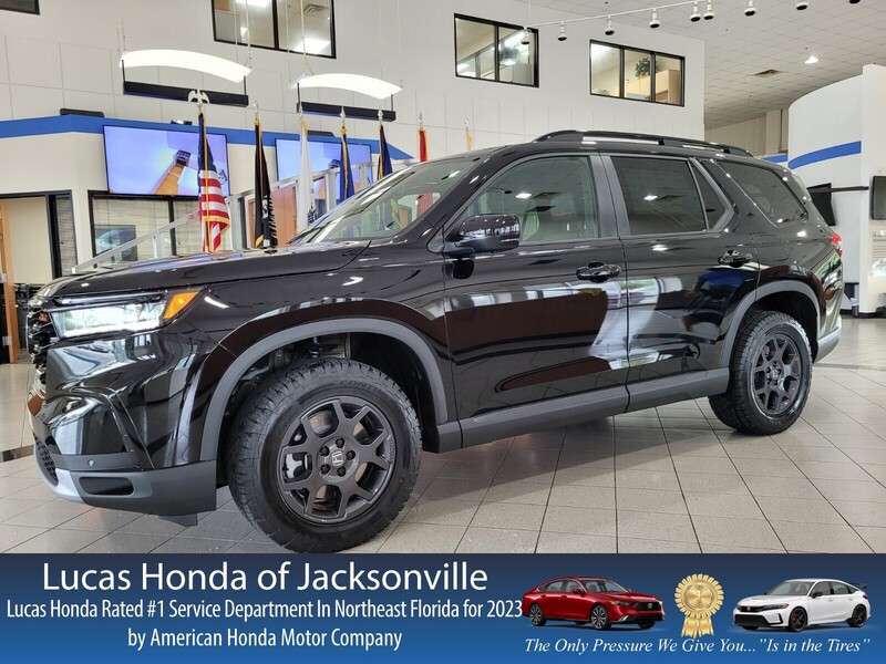 2025 Honda Pilot TrailSport's photo