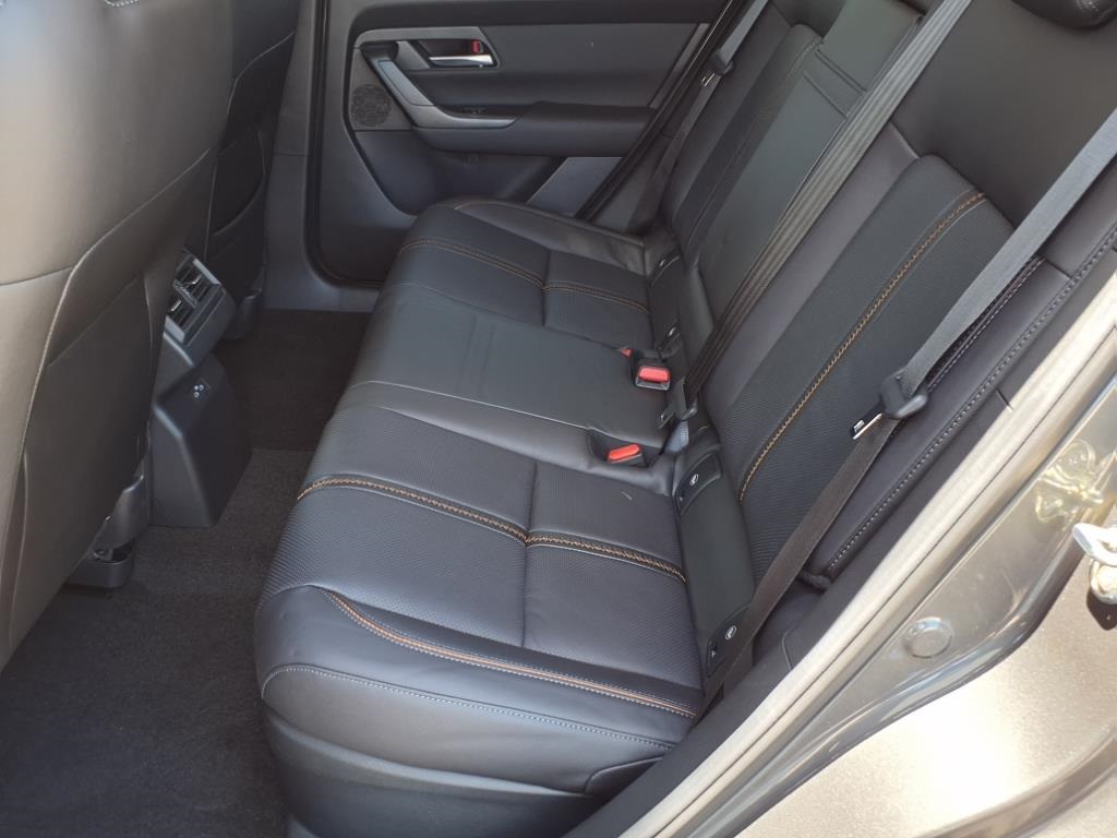 2025 Mazda CX-50 Premium Plus photo 17