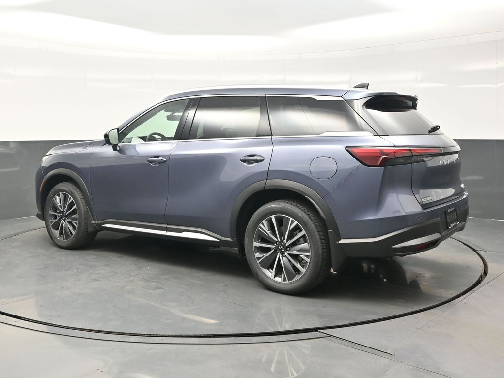 2026 Infiniti QX60 Luxe photo 2