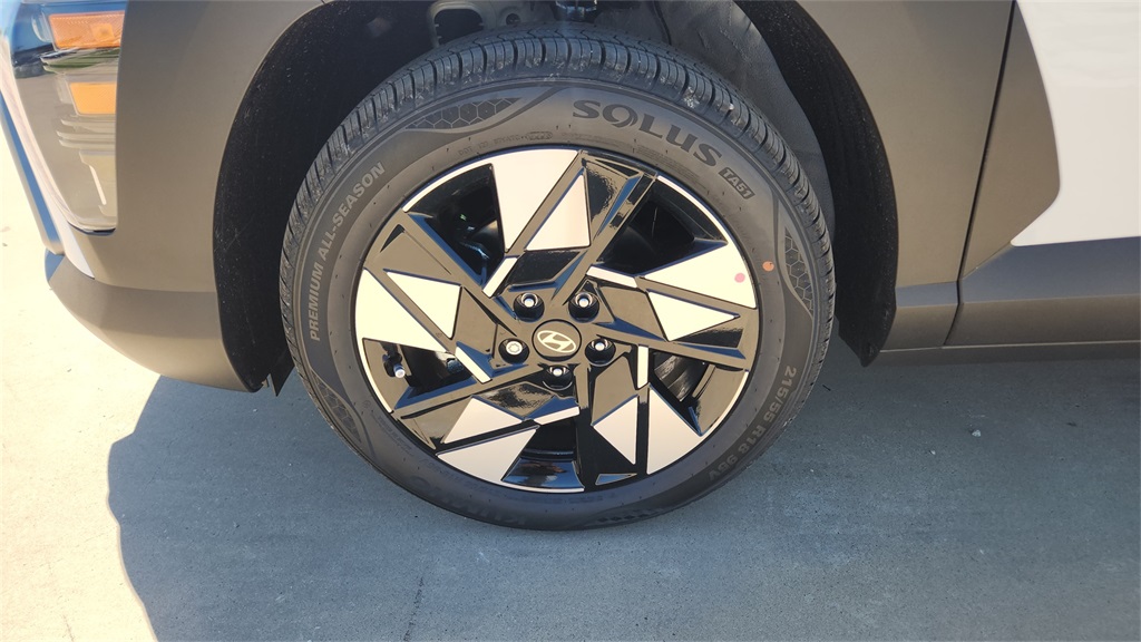 2025 Hyundai Kona SEL photo 20