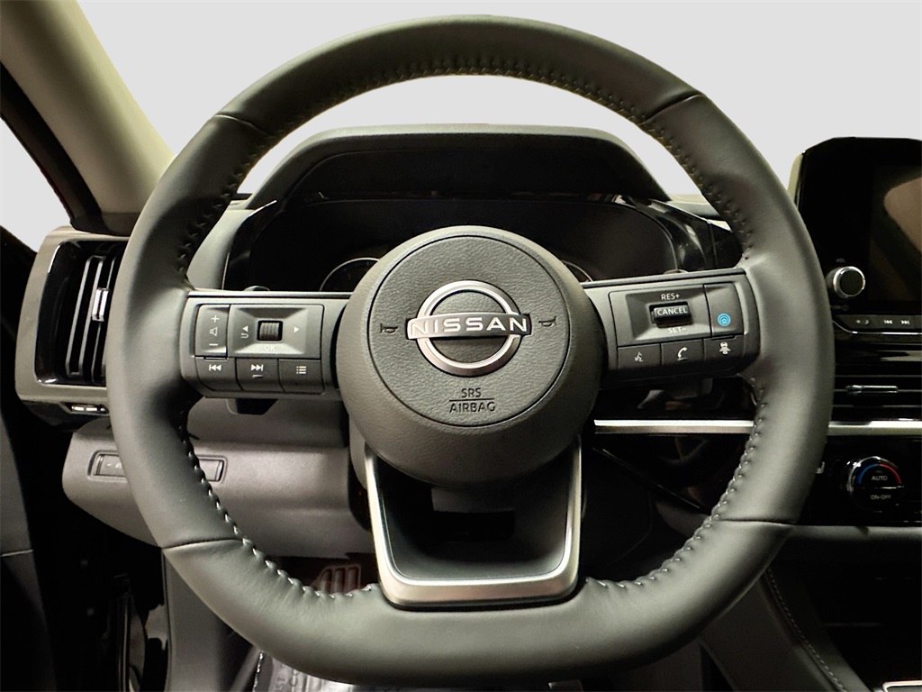 2025 Nissan Pathfinder SV photo 31