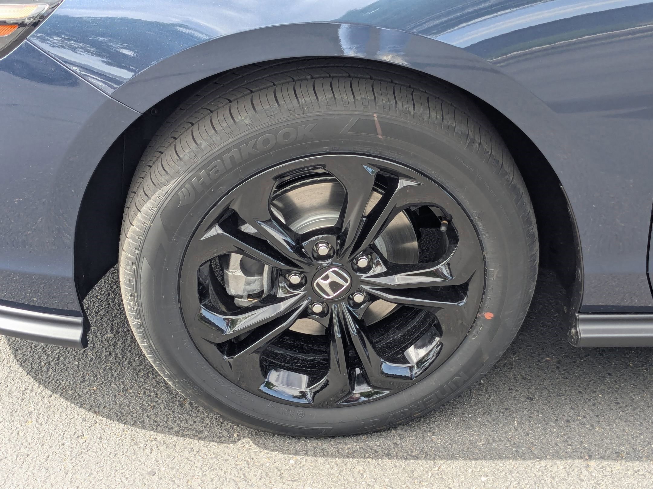 2025 Honda Accord SE photo 7