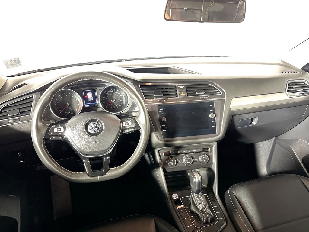 2021 Volkswagen Tiguan SE photo 12