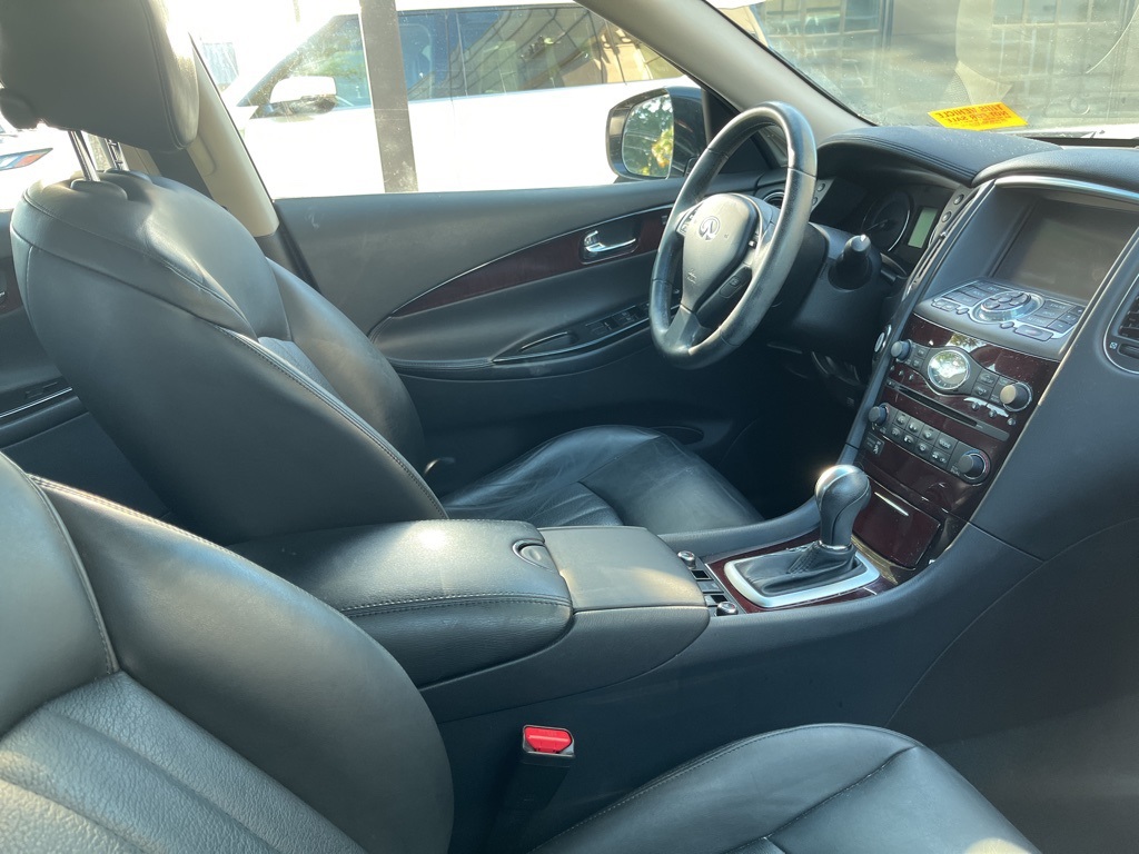 2017 Infiniti QX50 Base photo 9