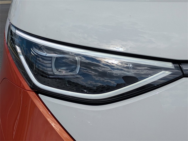 2025 Volkswagen ID. Buzz Pro Plus photo 10