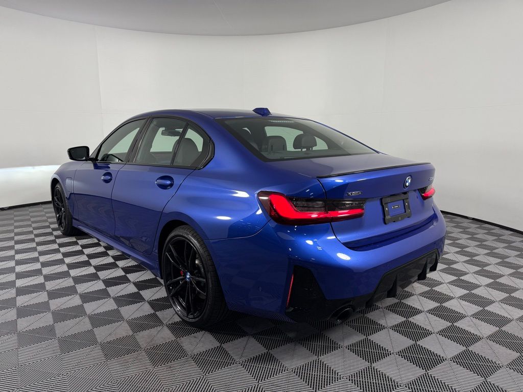 2024 Bmw 330e xDrive photo 7