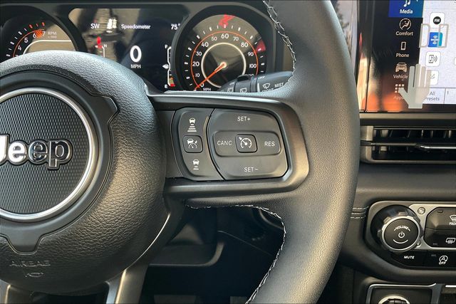 2025 Jeep Wrangler Rubicon photo 16