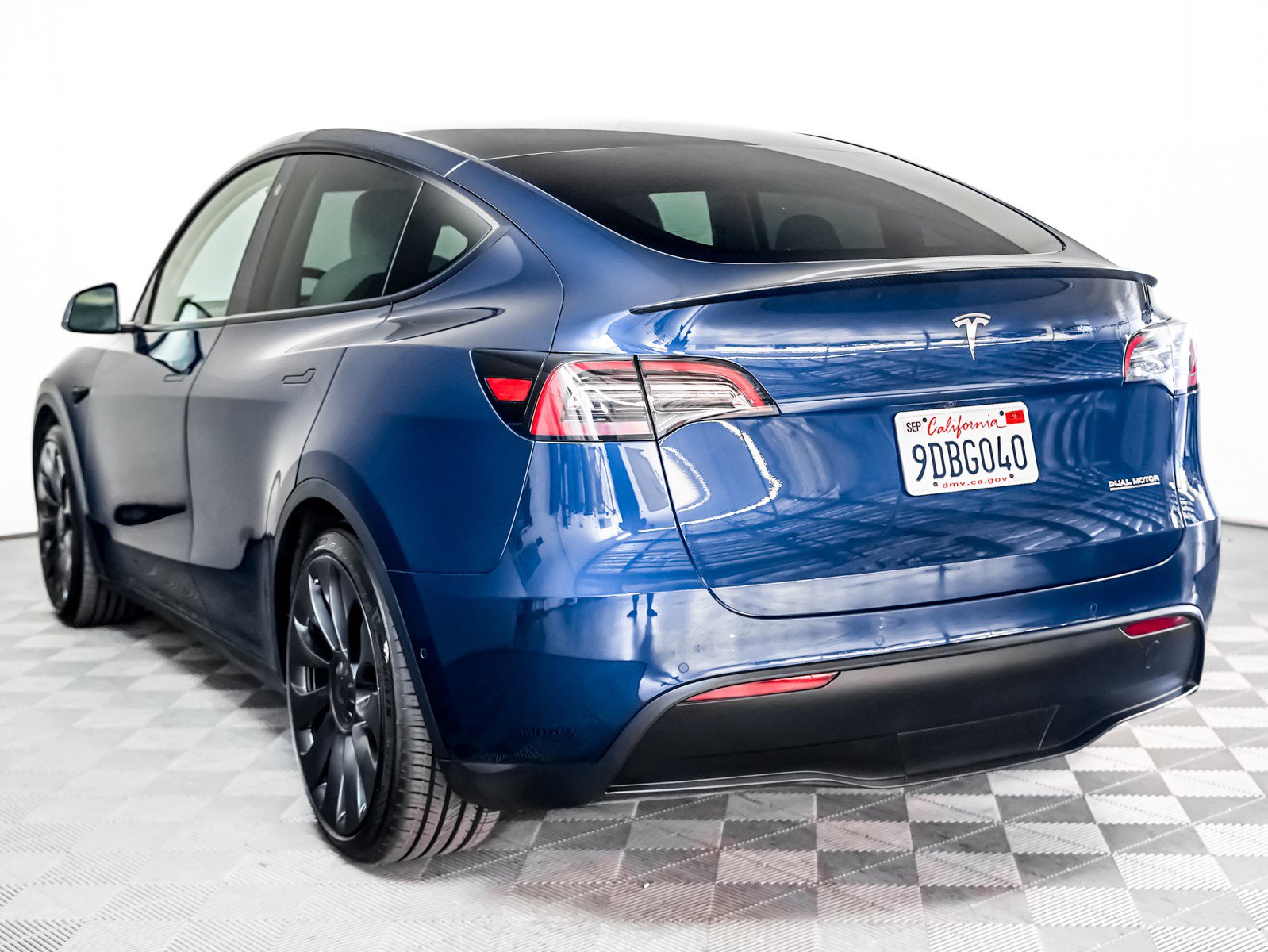Used 2022 Tesla Model Y Performance with VIN 7SAYGDEF2NF552114 for sale in Kansas City