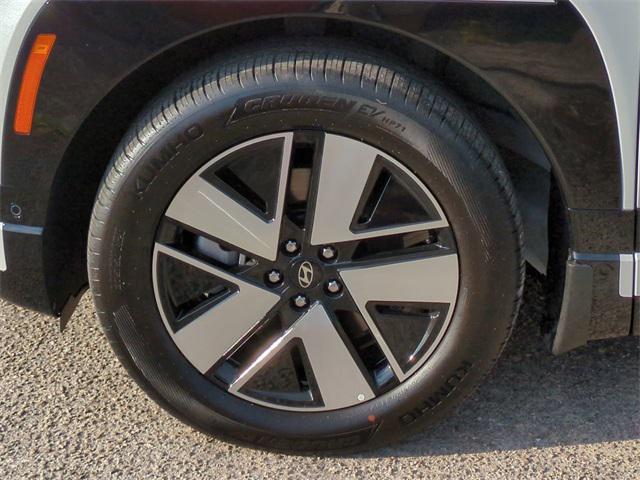2026 Hyundai Ioniq SEL photo 10