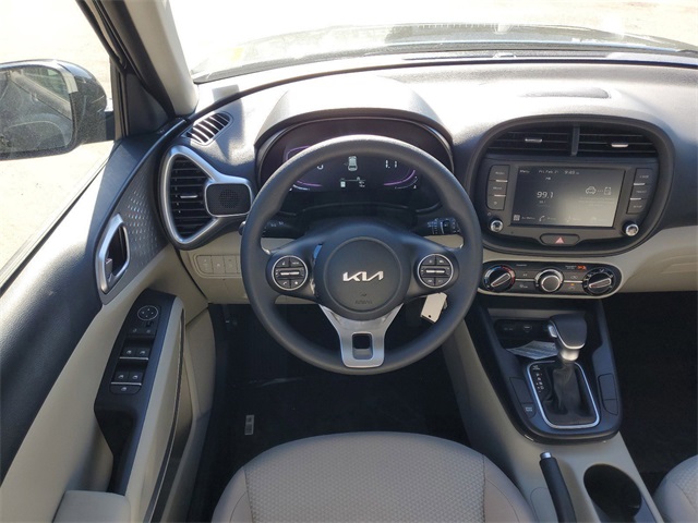 2025 Kia Soul LX photo 19