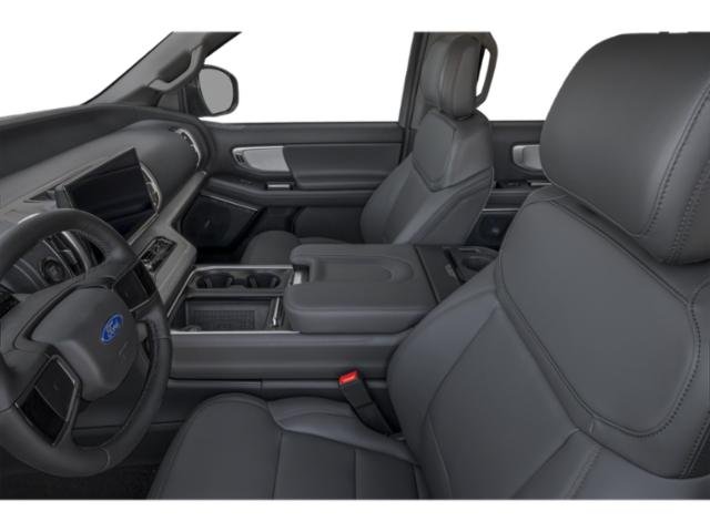 2025 Ford Expedition photo 7
