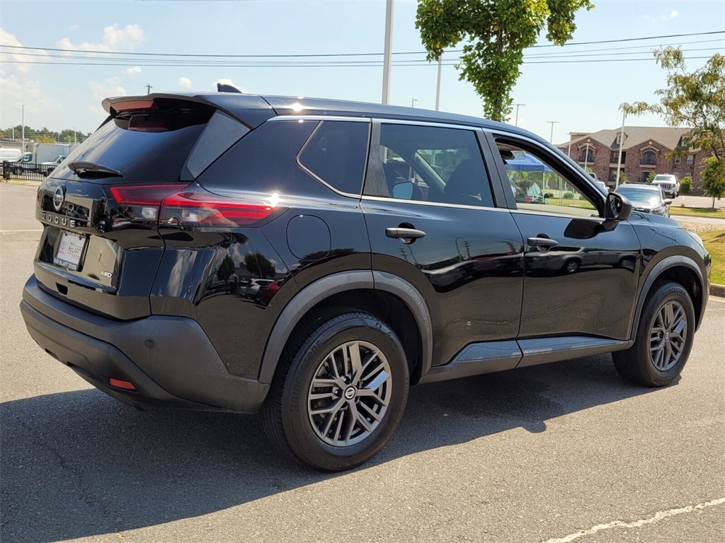 2021 Nissan Rogue S photo 2