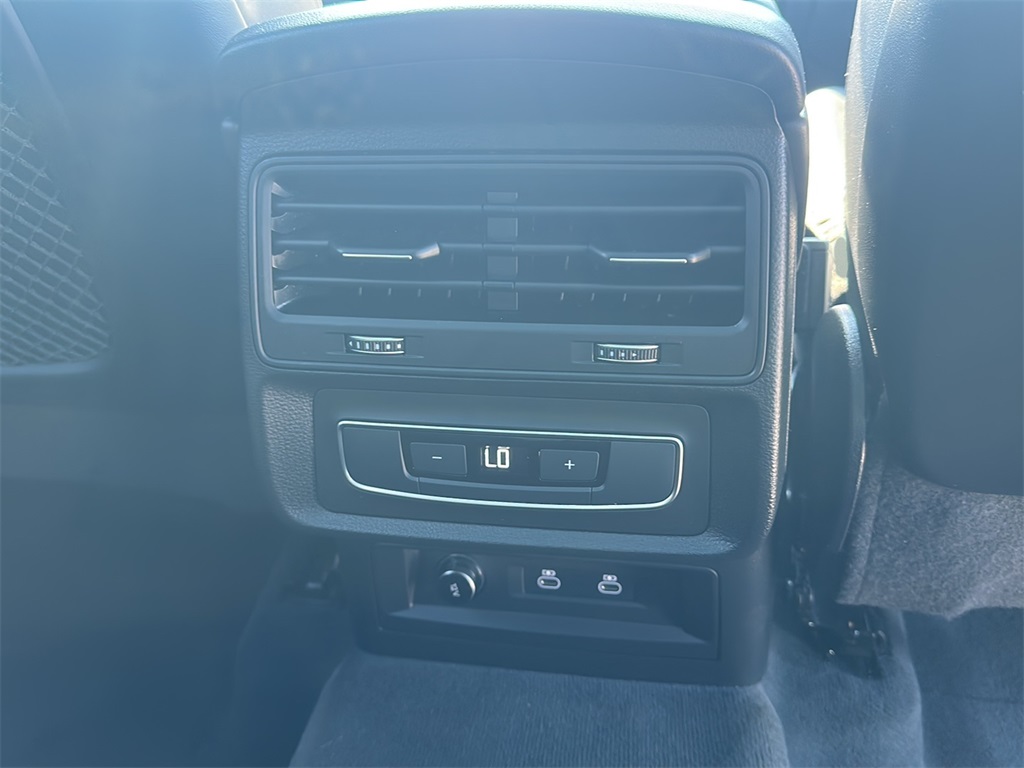 2024 Audi Q7 45 Premium Plus photo 22