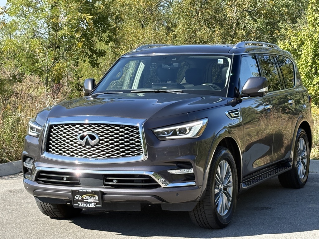 2024 Infiniti QX80 Luxe photo 2