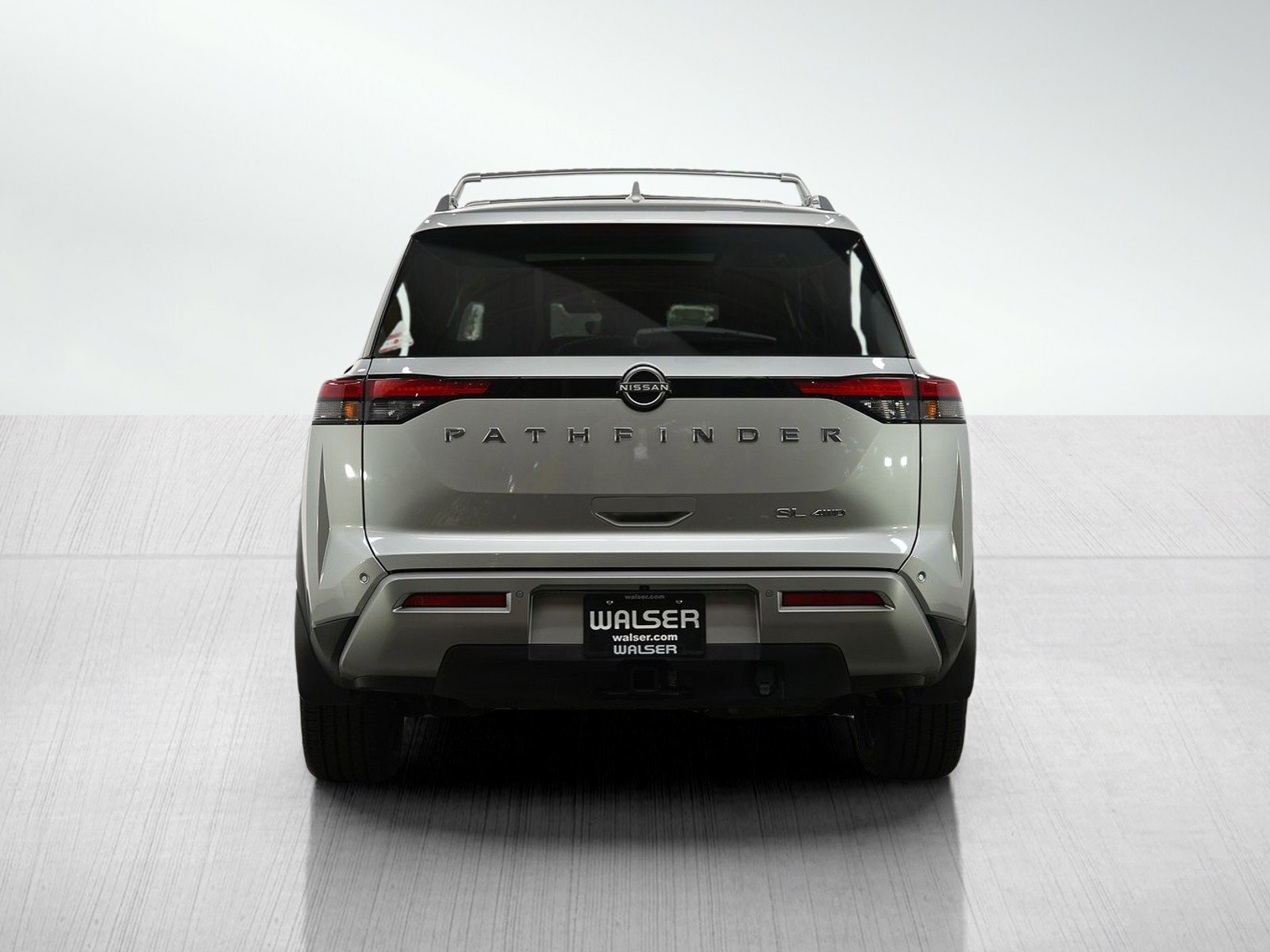 2023 Nissan Pathfinder SL photo 4