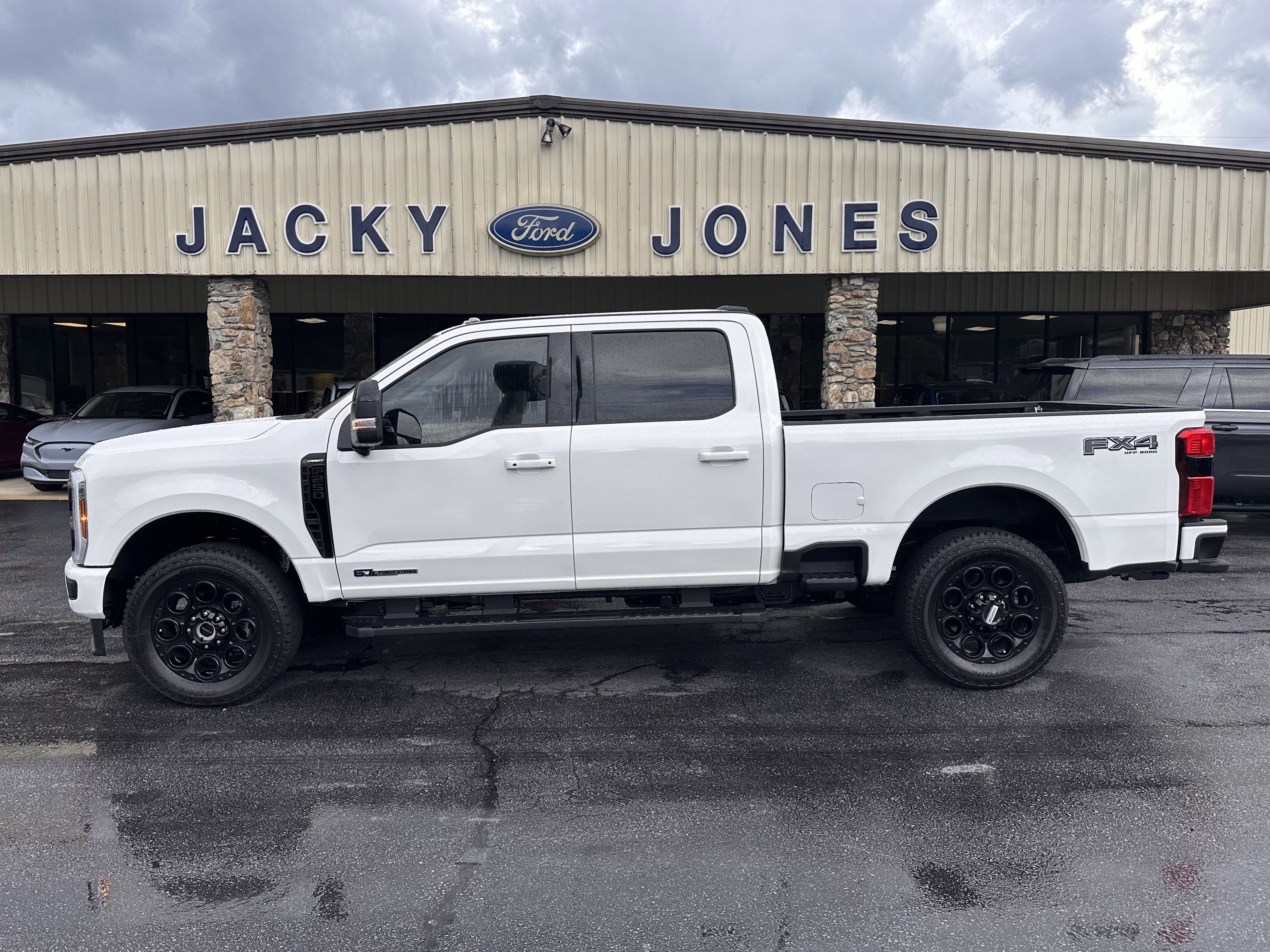 2025 Ford F-250 Super Duty Lariat's photo