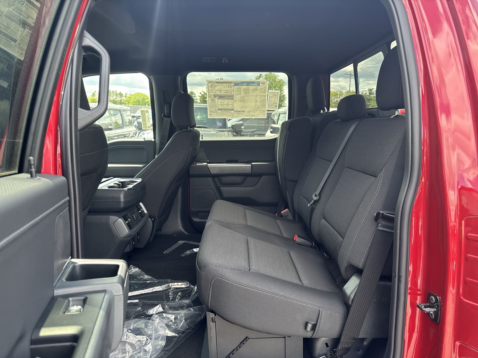 2025 Ford F-150 XLT photo 4
