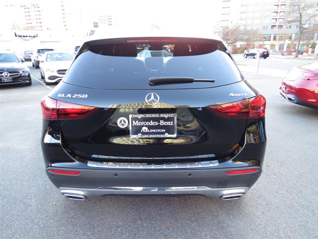 2025 Mercedes Benz GLA 250 4MATIC photo 3