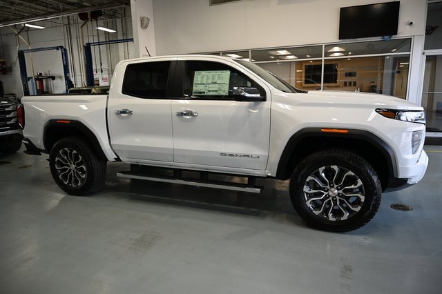 2026 Gmc Canyon Denali photo 4