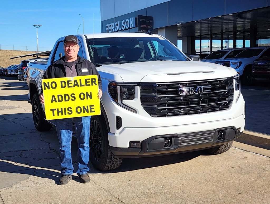 2026 GMC Sierra SLE's photo