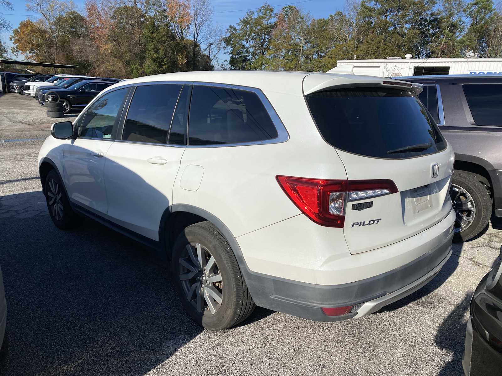 2020 Honda Pilot EX-L photo 3