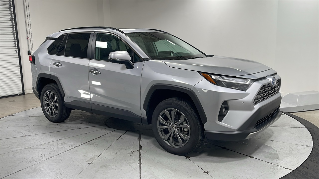 2024 Toyota RAV4 Hybrid Limited photo 3