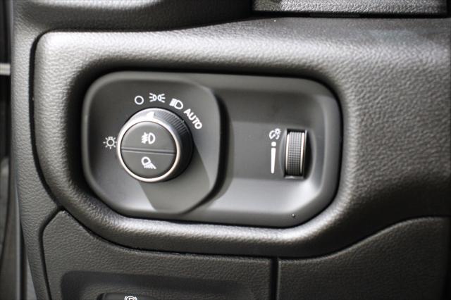 2025 Ram 1500 Big Horn photo 9