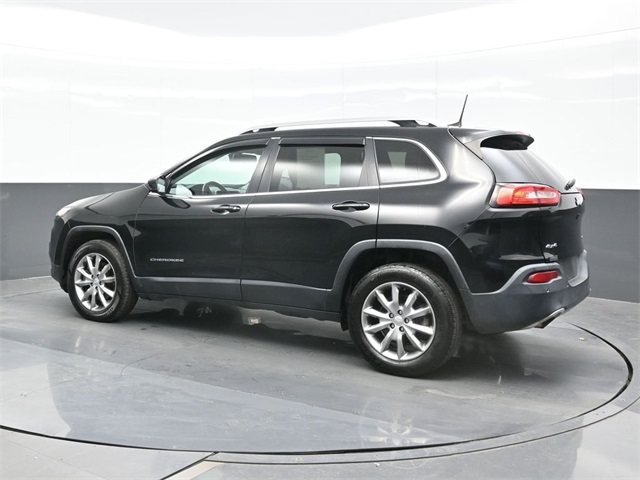 2018 Jeep Cherokee Limited photo 2