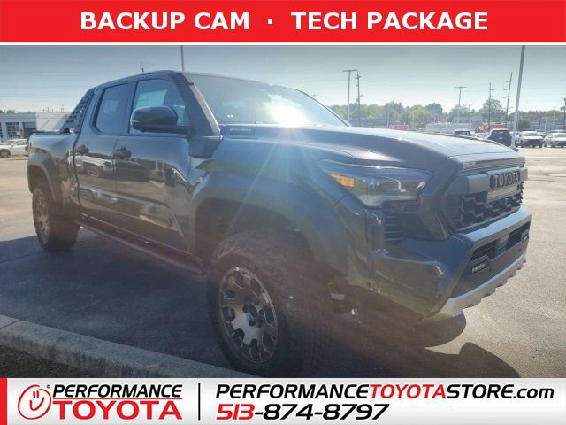 2025 Toyota Tacoma Trailhunter's photo